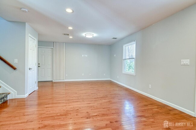 Photo - 3 Green Acres Ave