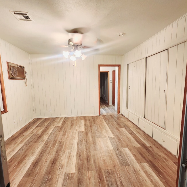 Photo - 413 S 5th St