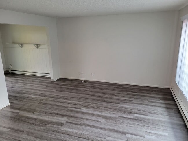 Photo - 619-621 Blaine Unit 619