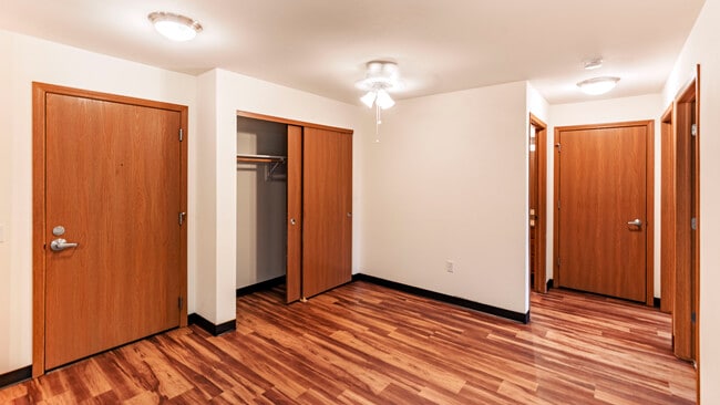 Building Photo - Berkshire Oconomowoc Senior Apartments