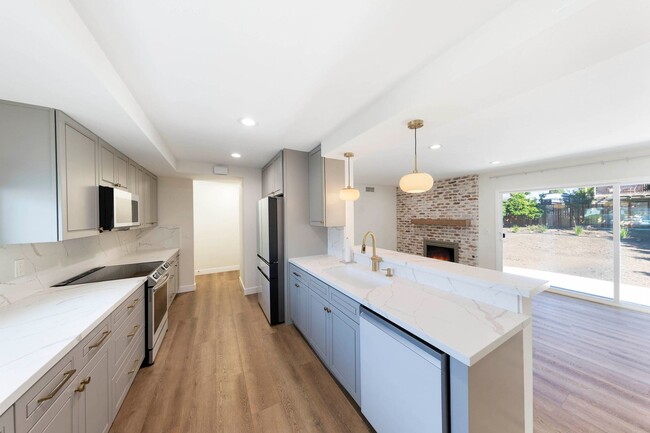 Photo - Charming ranch-style home located in a wonderful Tustin neighborhood