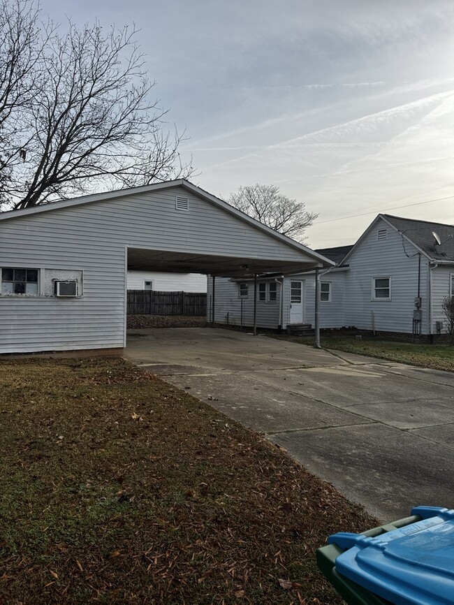 Photo - 512 S Zion St