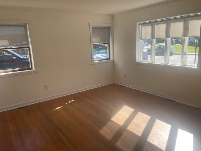 Photo - 108 Essex St