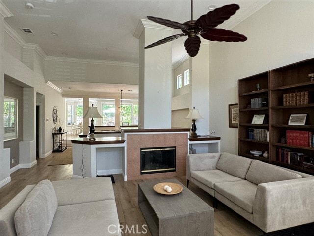 Building Photo - 440 S San Vicente Ln Rental
