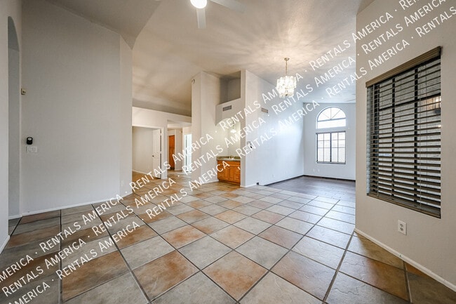 Photo - 1243 W Iris Dr