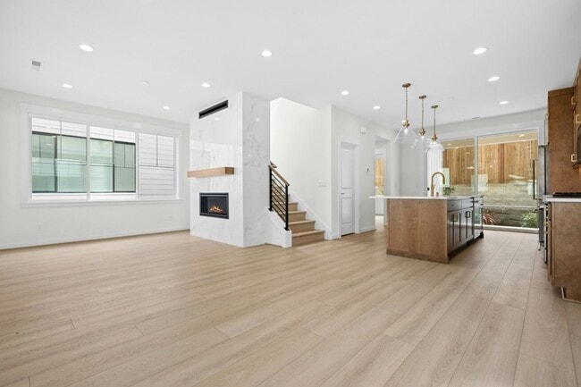 Photo - 3bd/2.75ba Redmond Home