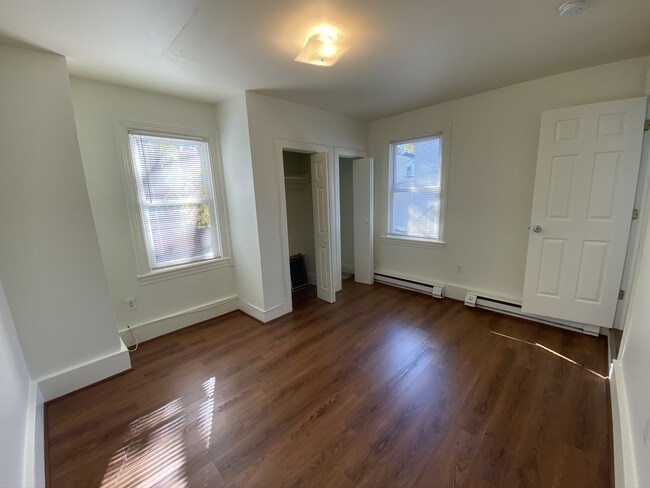 Bedroom 2 - 814 Ferry St Unit 2