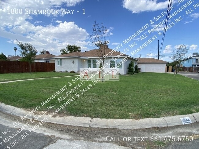 Building Photo - 1800 Shamrock Wy Unit 1