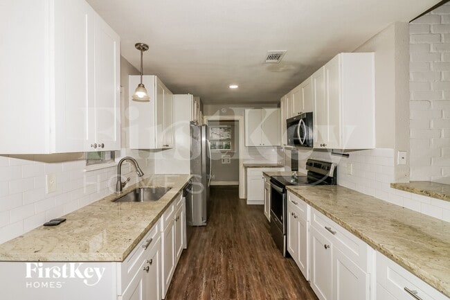 Photo - 15631 Cascade Point Dr