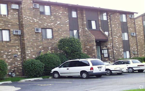 Golf Meadows Estates Apartments - Golf Meadows Estates Apartments