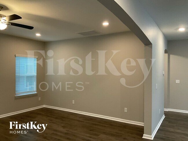 Photo - 1232 Scotch Meadows Loop