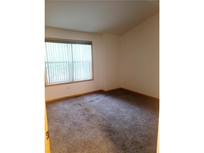 Photo - 3049 Chamberlain St