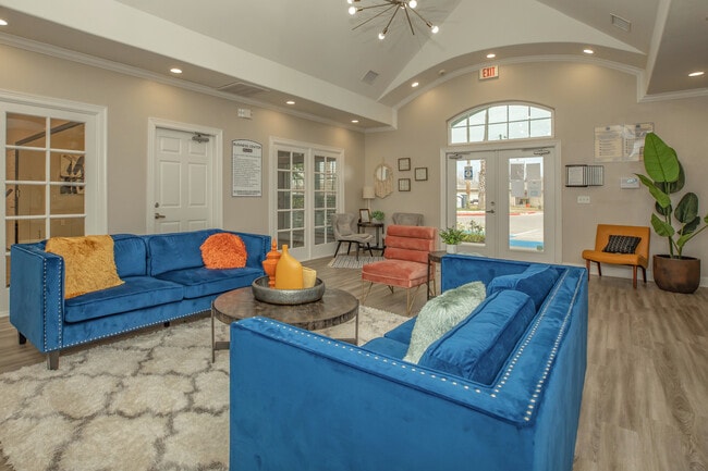 Casa club en Sierra Royale Apartments en Robstown, TX | Servicios estilo resort
