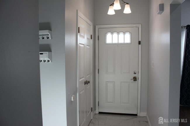 Photo - 83 Pheasant Run