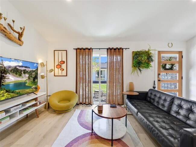 Photo - 1219 Hollow Creek Dr Unit 1