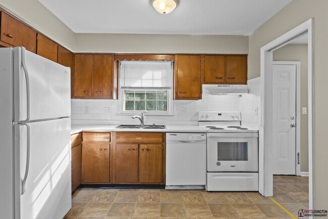 Photo - 1036 Whitehall Pl