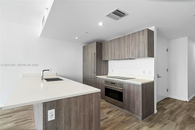 Photo - 801 S Miami Ave Unidad 3704