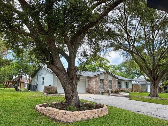 1 King Arthur Ct