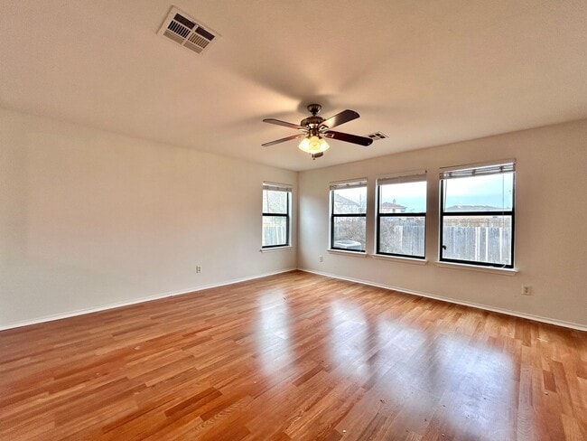 Photo - 2417 McCook Dr