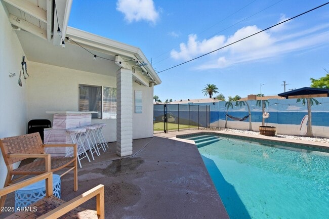 Photo - 2530 N 68th Pl