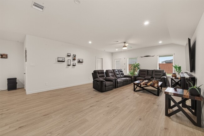 Photo - 30518 White Cliff Ct