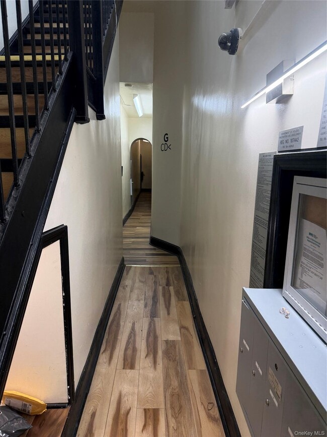 Building Photo - 857 9th Ave Unit D