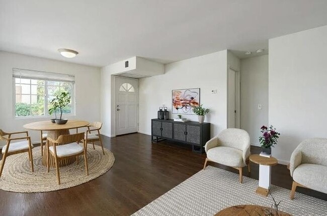 Photo - 13076 Wimberly Square Unidad 03076