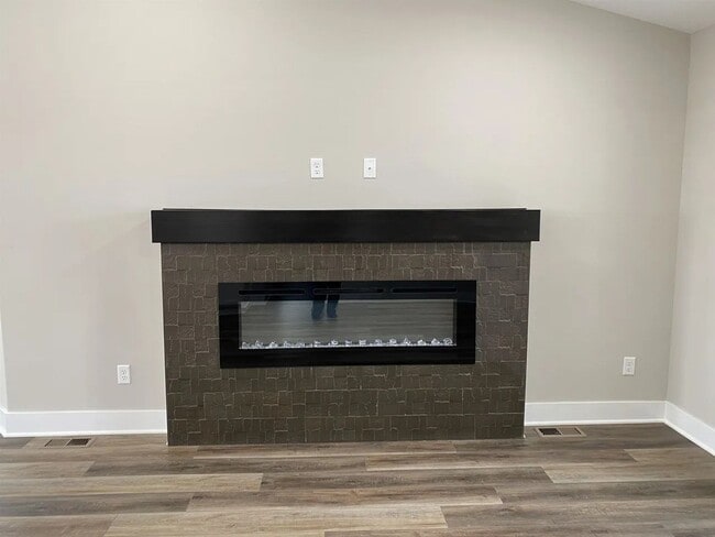 Photo - 8625 E Cherrywood Ct