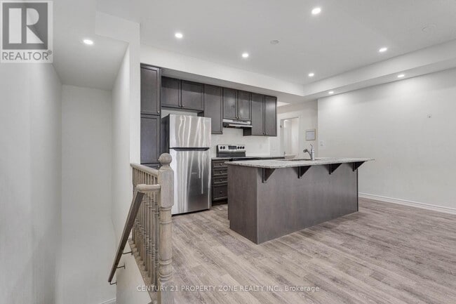 Photo - 250 Lagerfeld Dr