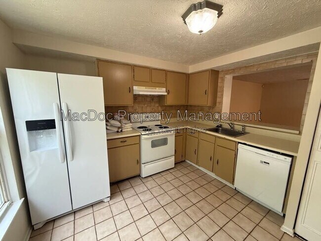 Photo - 4749 Hedrick Ln