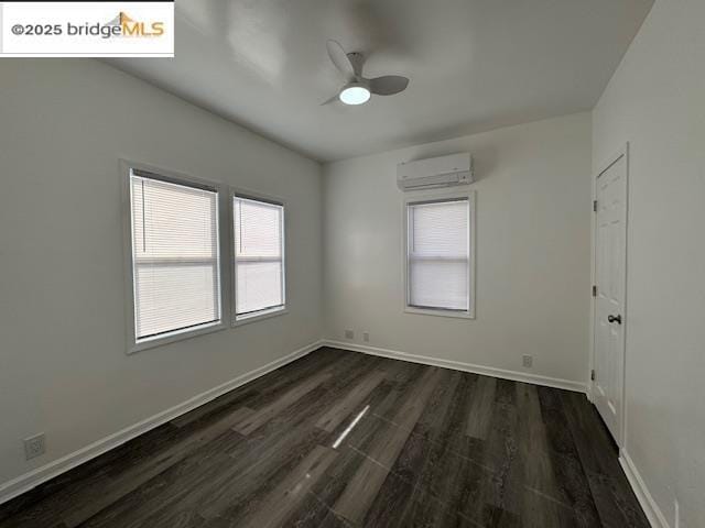 Photo - 916 W 4th St