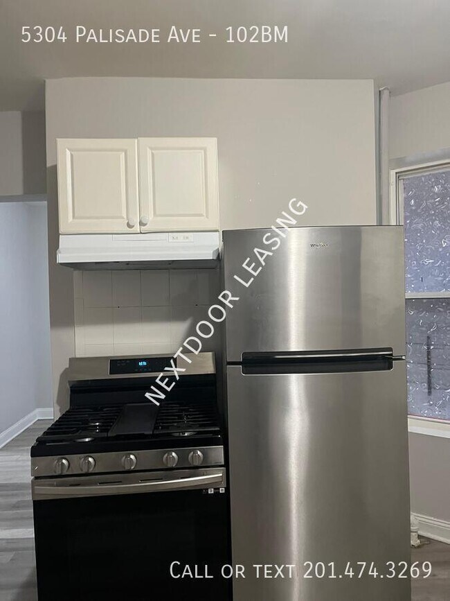 Photo - 5304 Palisade Ave Unidad 102BM