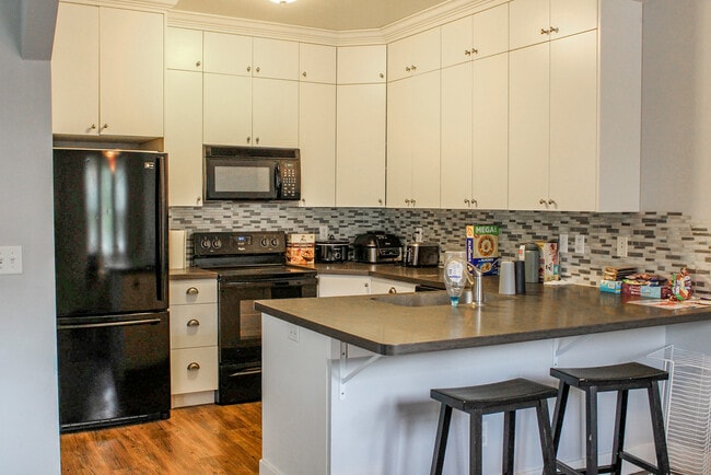 Photo - 1521 N 420 W