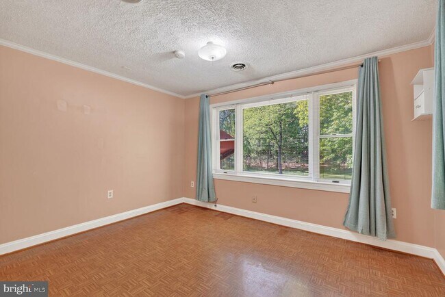 Photo - 6013 Neilwood Dr