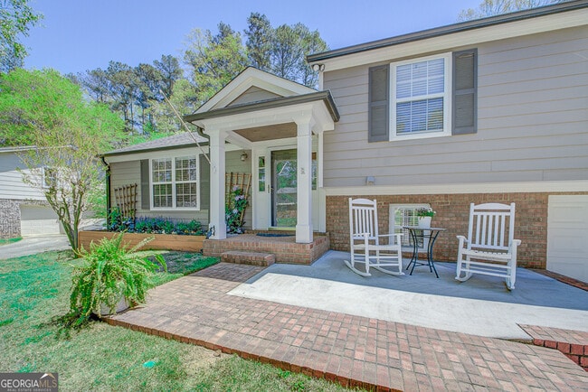 Photo - 209 Cedar Dr