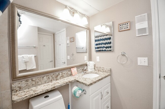 Photo - 6102 Seawall Blvd Unidad 102B