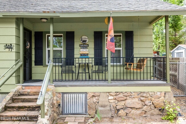 Photo - 805 Canyon Dr