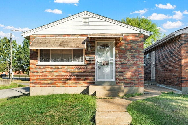 Photo - 4100 E Iowa Ave