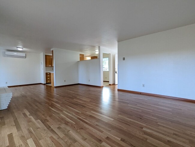 Photo - Great 3-Bedroom, 1.5-Bath Home In South Eu...