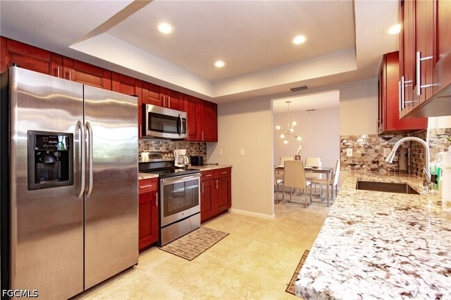 Photo - 908 SE 33rd St