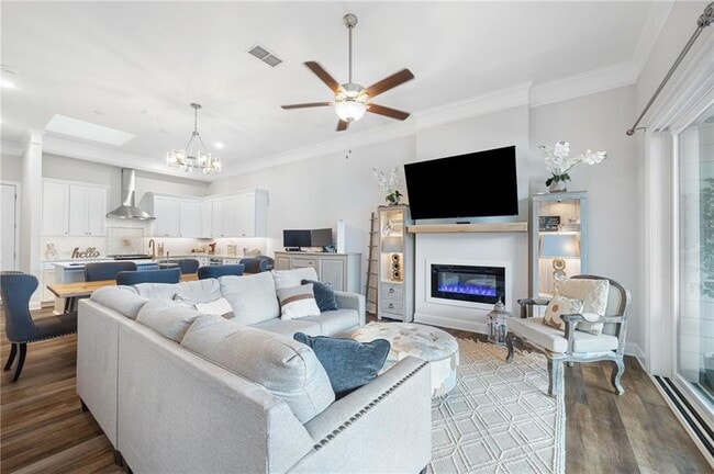 211 Prairie Ln