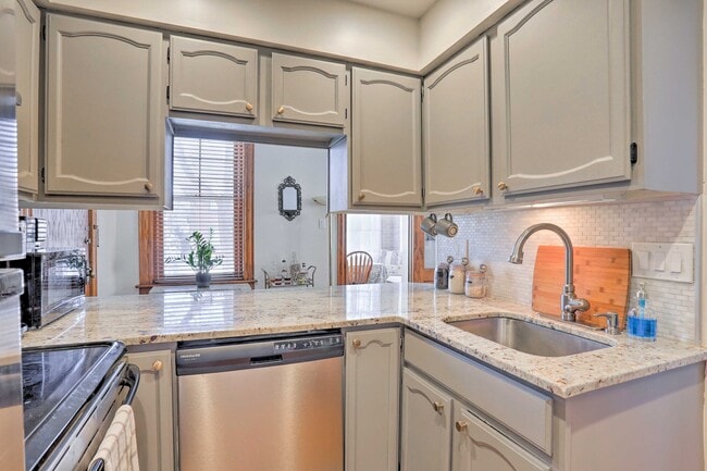 Photo - 1401 Fillmore St Unit 2