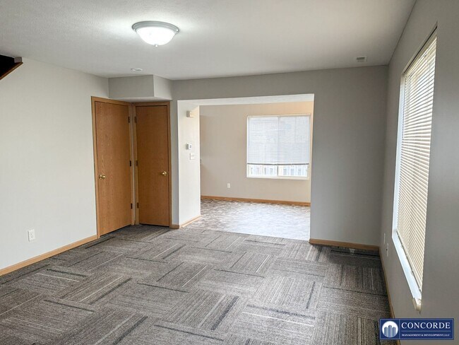1911 W Lake St Unit 2531 SW 19th Street