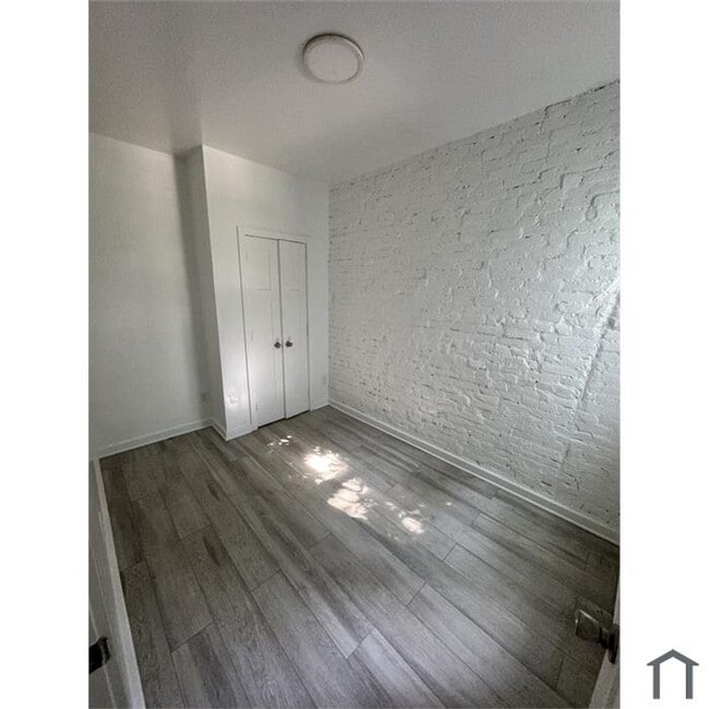 Photo - 2531 N Dover St