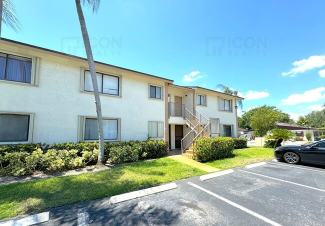 Building Photo - 152 NW 60th Ave