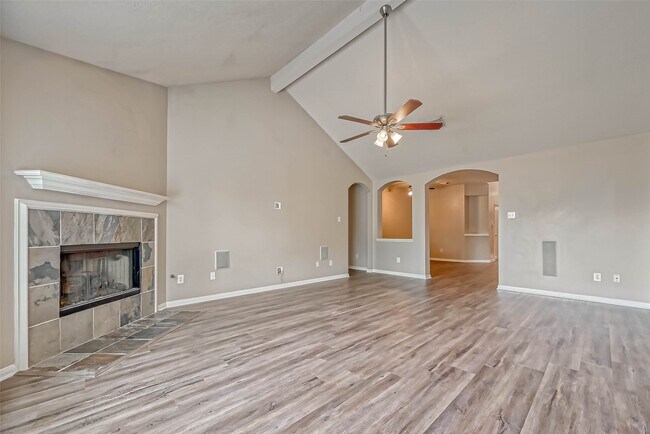 Photo - 911 Bent Sail Ln