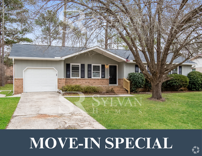 Building Photo - Charming 3 BR, 2 BA home is move-in ready