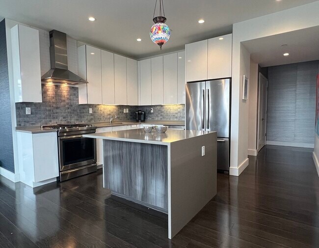 Photo - 2 W Sixth St Unidad 307 Rental