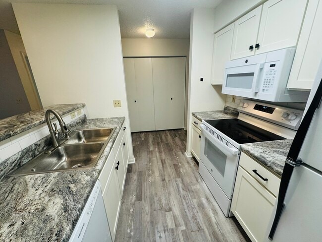 Photo - 365 Beaver Kreek Center Unit 6
