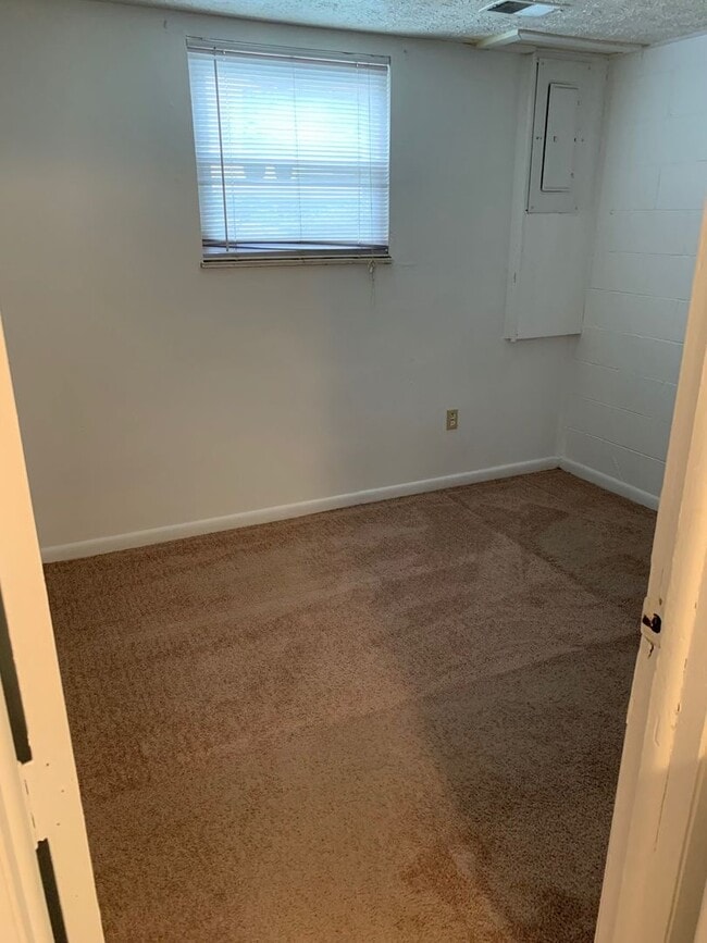 Photo - 242 w 9th Unidad E